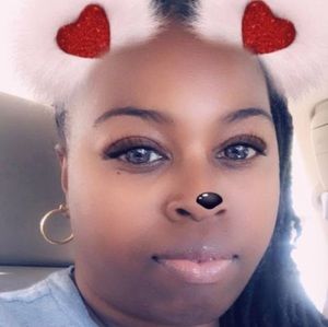 Meet your Posher, Catherine